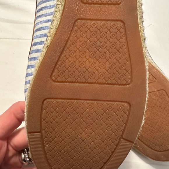 New Tory Burch Espadrilles Crab and Shell - Picture 5 of 6
